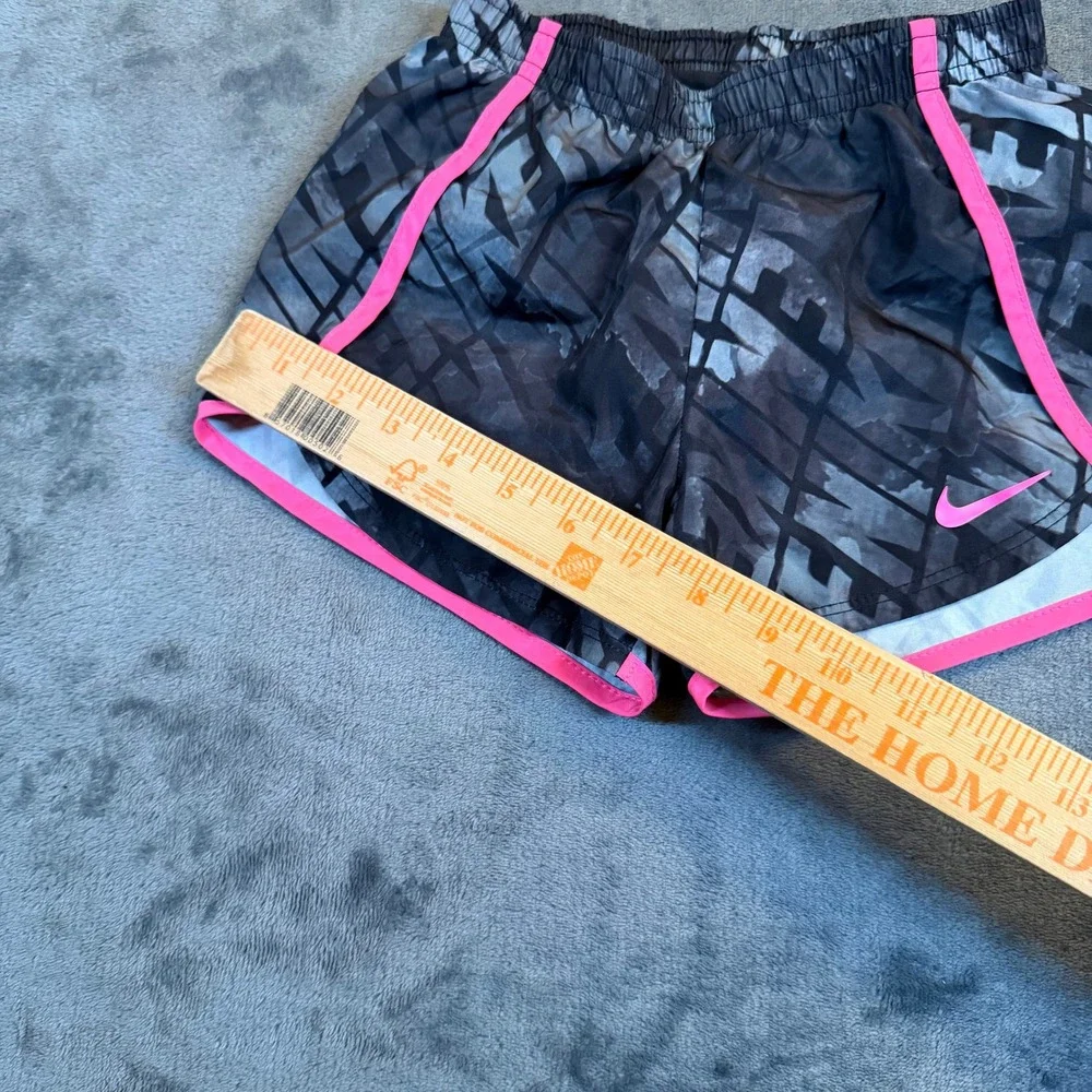 Nike‎ Dri Fit Shorts Girls Medium 5-6 Years Black Gray Pink Geometric Athletic
